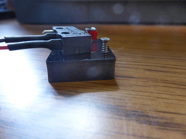 switch_depth_vs._screw_length_640x480.jpg